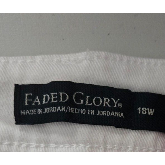 Faded Glory White Straight Leg Jeans - Size 18W - Picture 2 of 7